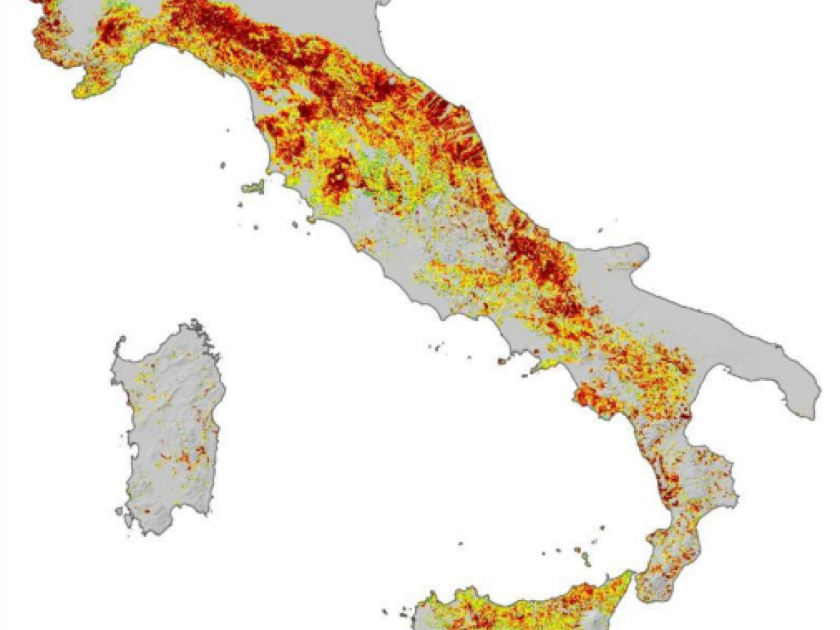 Il piano anti-dissesto attende da 28 mesi. E nel frattempo l’Italia spende miliardi a riparare i danni