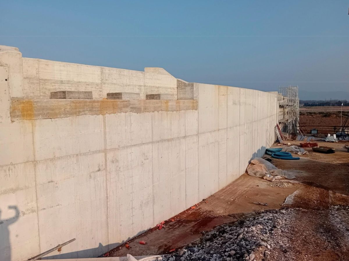 Montebello Vicentino (Vi): sopralluogo di Venturini al cantiere del bacino di laminazione, lavori al 40%