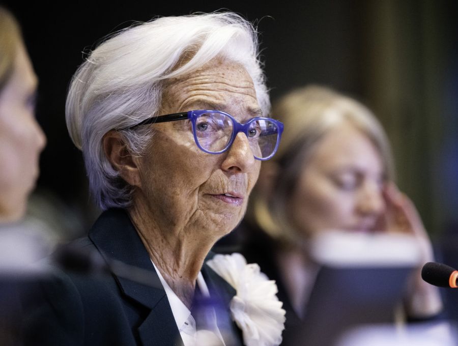 BCE, Lagarde lancia l’allarme sulla crescita e mette in guardia sull’AI