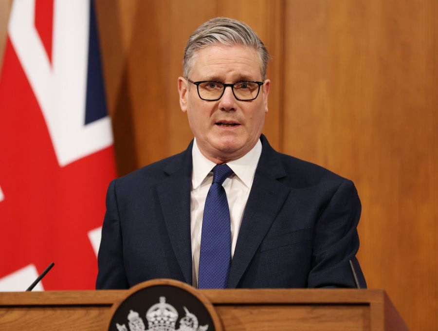 Il naufragio di Starmer e il paradosso britannico