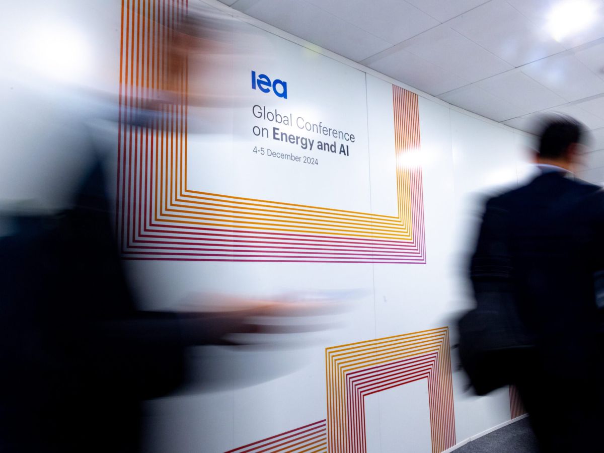 Intelligenza artificiale e Data Center mettono sotto pressione le reti elettriche globali