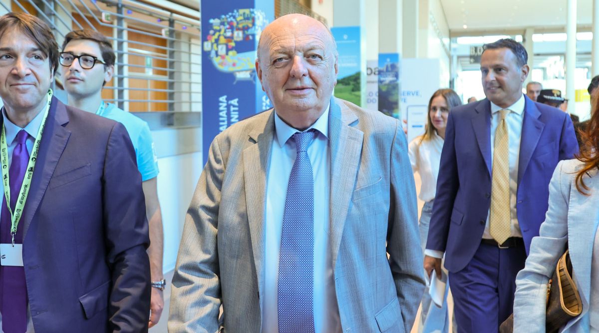 Pichetto a “La Piazza”: dopo il 5 settembre misure in arrivo per le accise