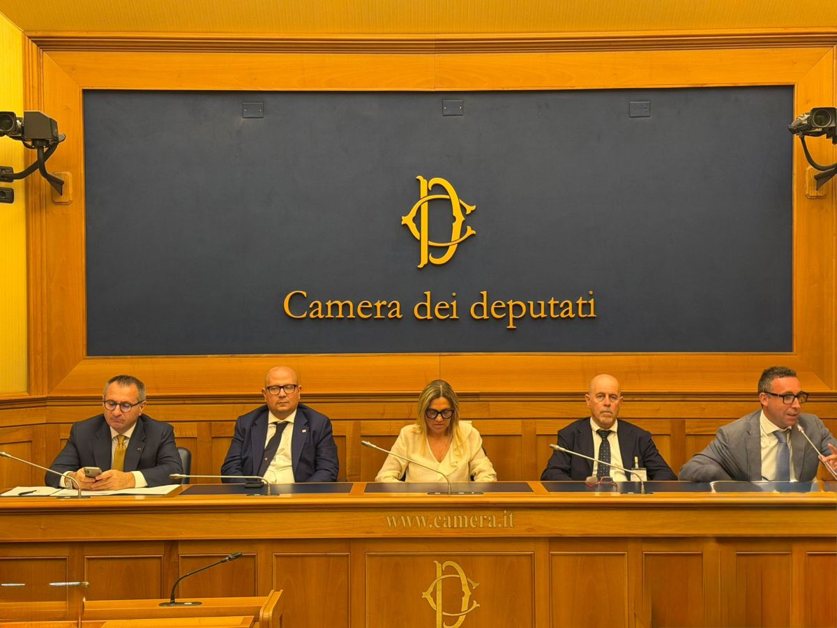 Bus turistici, Camertoni: “Mancano almeno 1000 autisti”