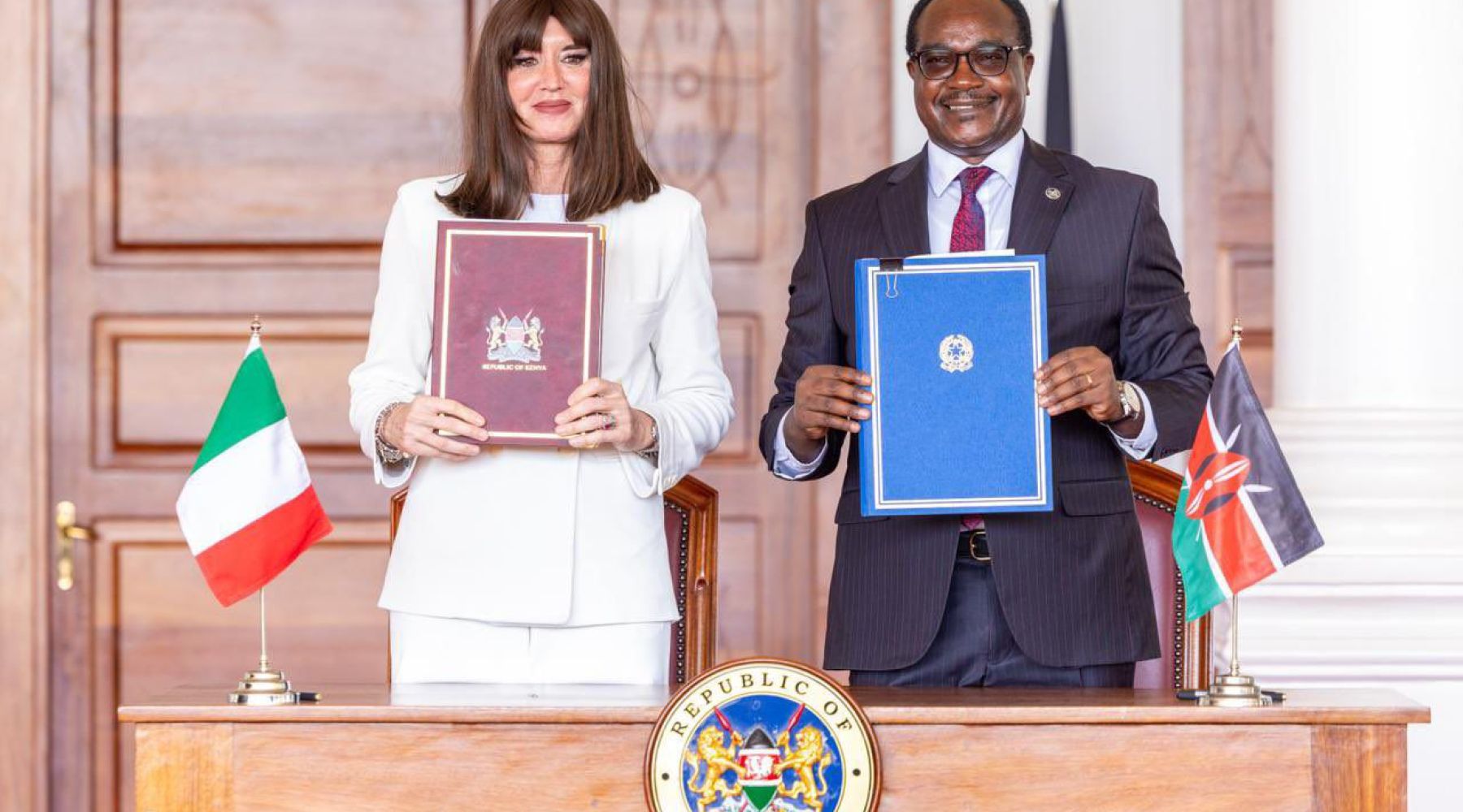Bernini firma intesa Italia-Kenya su ricerca IA e sanità: nuovo reparto maternità a Malindi