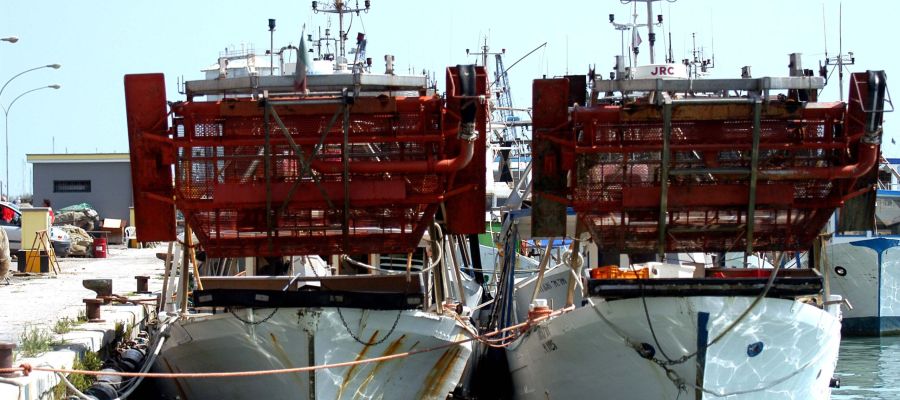 In Sicilia gli armatori rinunciano al blocco dello Stretto ma lanciano lo sciopero fiscale