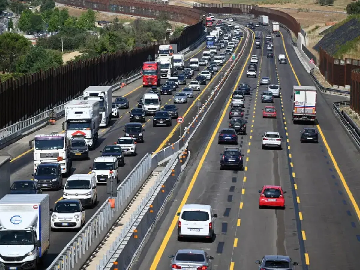Toscana: Giani insiste su terza corsia A1 Firenze-Arezzo per snellire traffico pesante