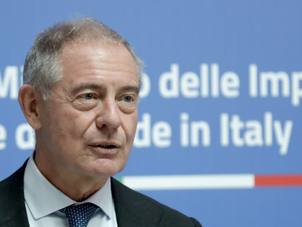 Urso accelera sulla privatizzazione degli aeroporti siciliani: «Occasione unica per un hub del Mediterraneo»