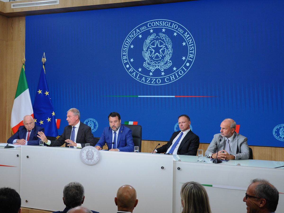 Il governo approva il decreto per i tir, ma il gasolio di ottobre resta scoperto