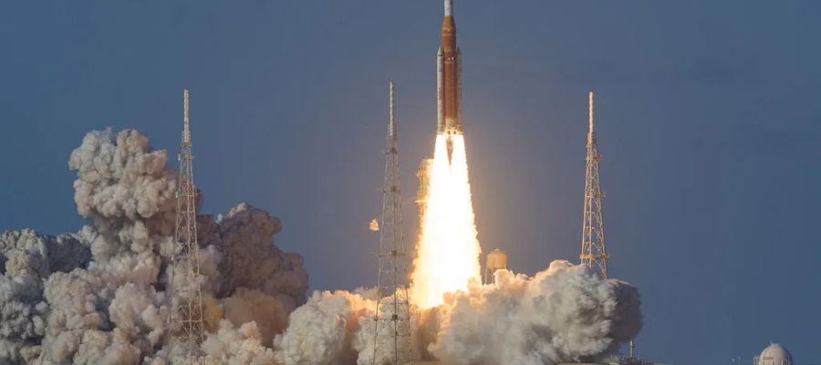 Artemis II e la corsa allo spazio profondo: tra primati storici e sfide tecnologiche ancora aperte