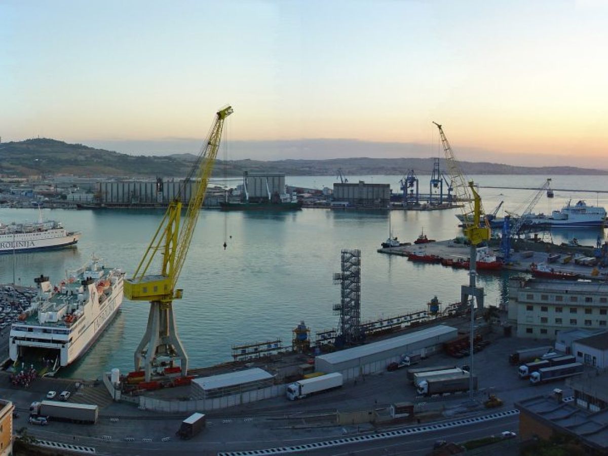 Porti: 2025 positivo per il Sistema del Mar Adriatico Centrale