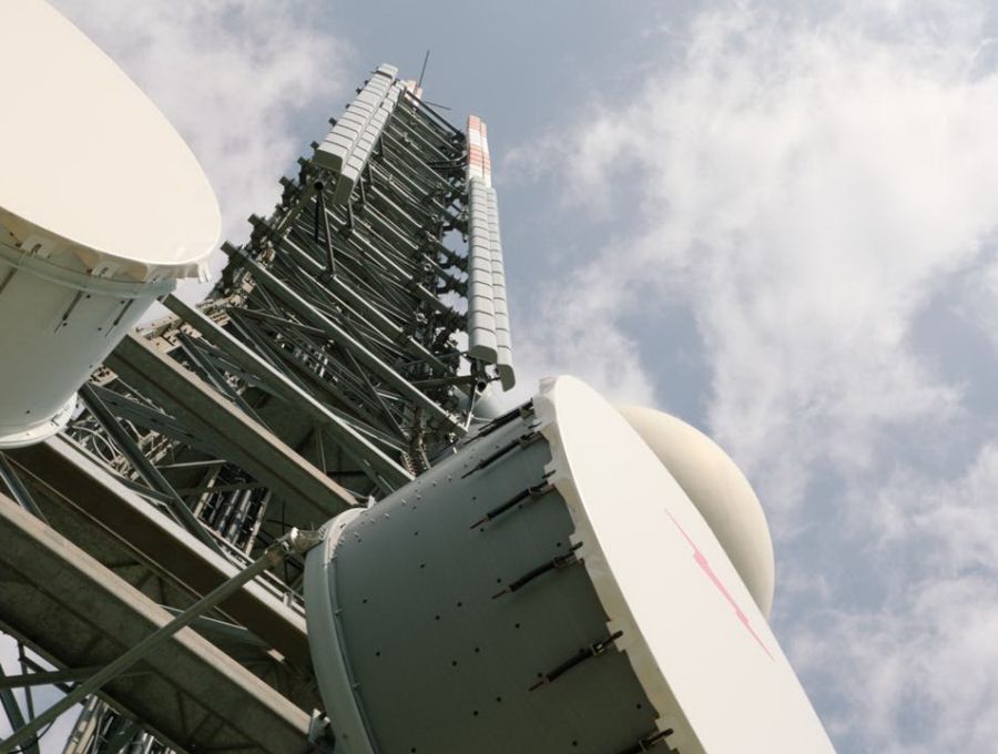 Le torri che non si uniscono. Salta (di nuovo) la fusione tra Rai Way ed EI Towers