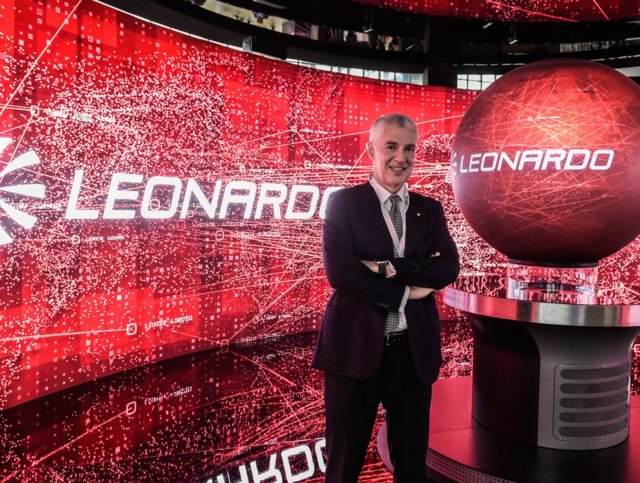 Leonardo, c’è un nome che stona