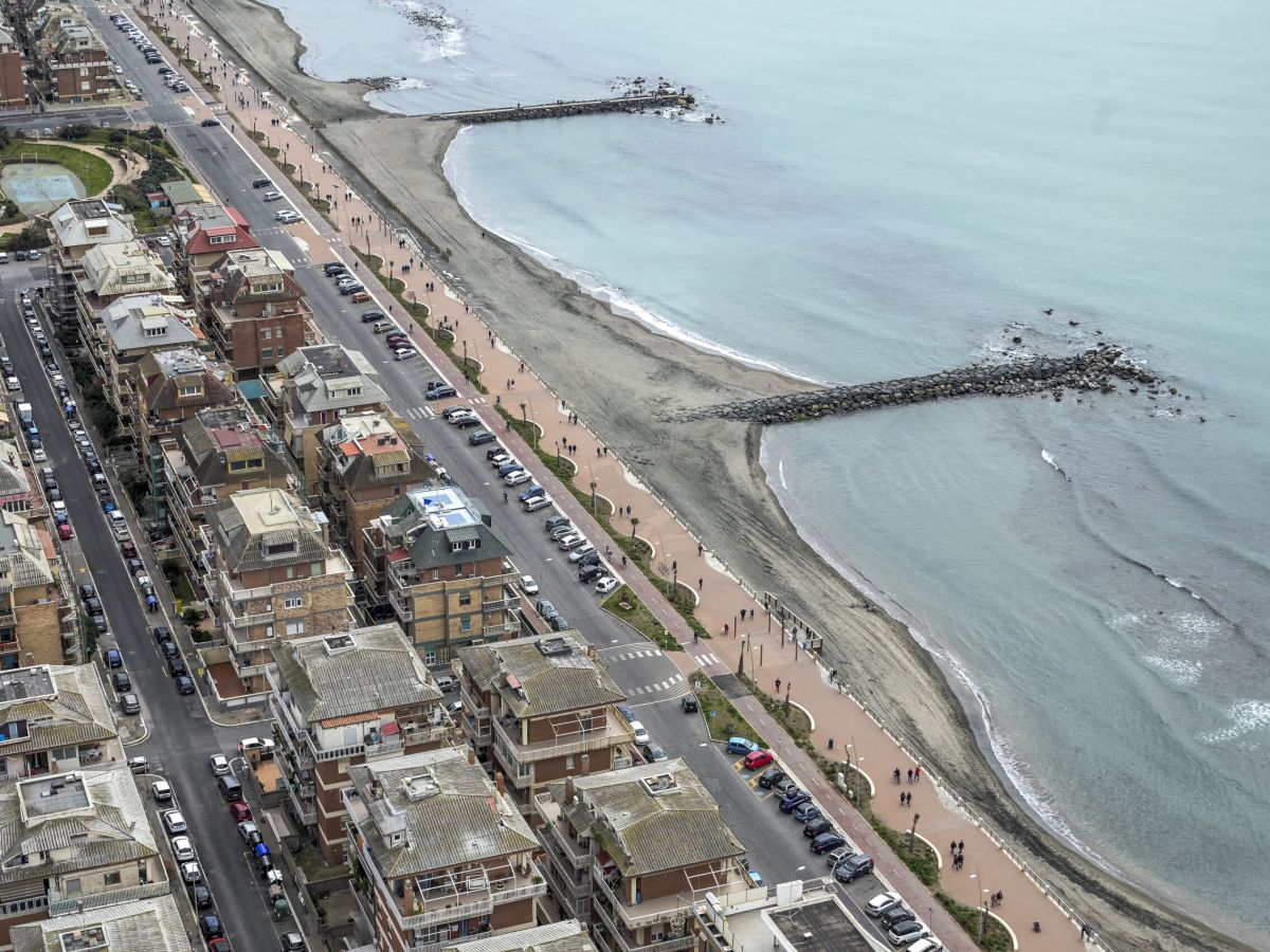 Ostia, partito il cantiere del Parco del Mare