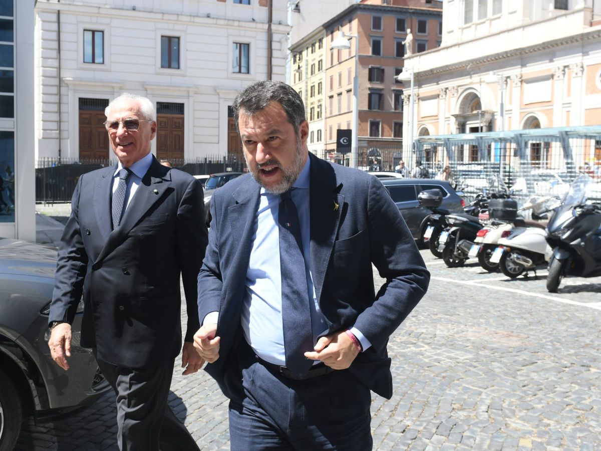 Stretto di Messina, Salvini: “Vogliamo approvare progetto del ponte entro la prossima settimana”