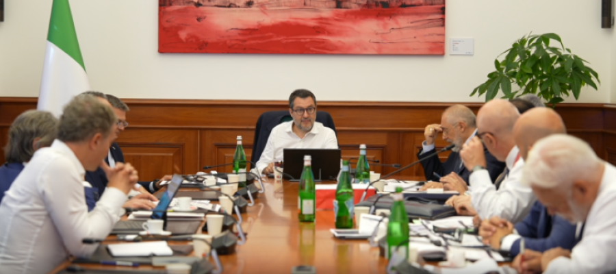 Tra cantieri e Piano estate, i dettagli del vertice al MIT
