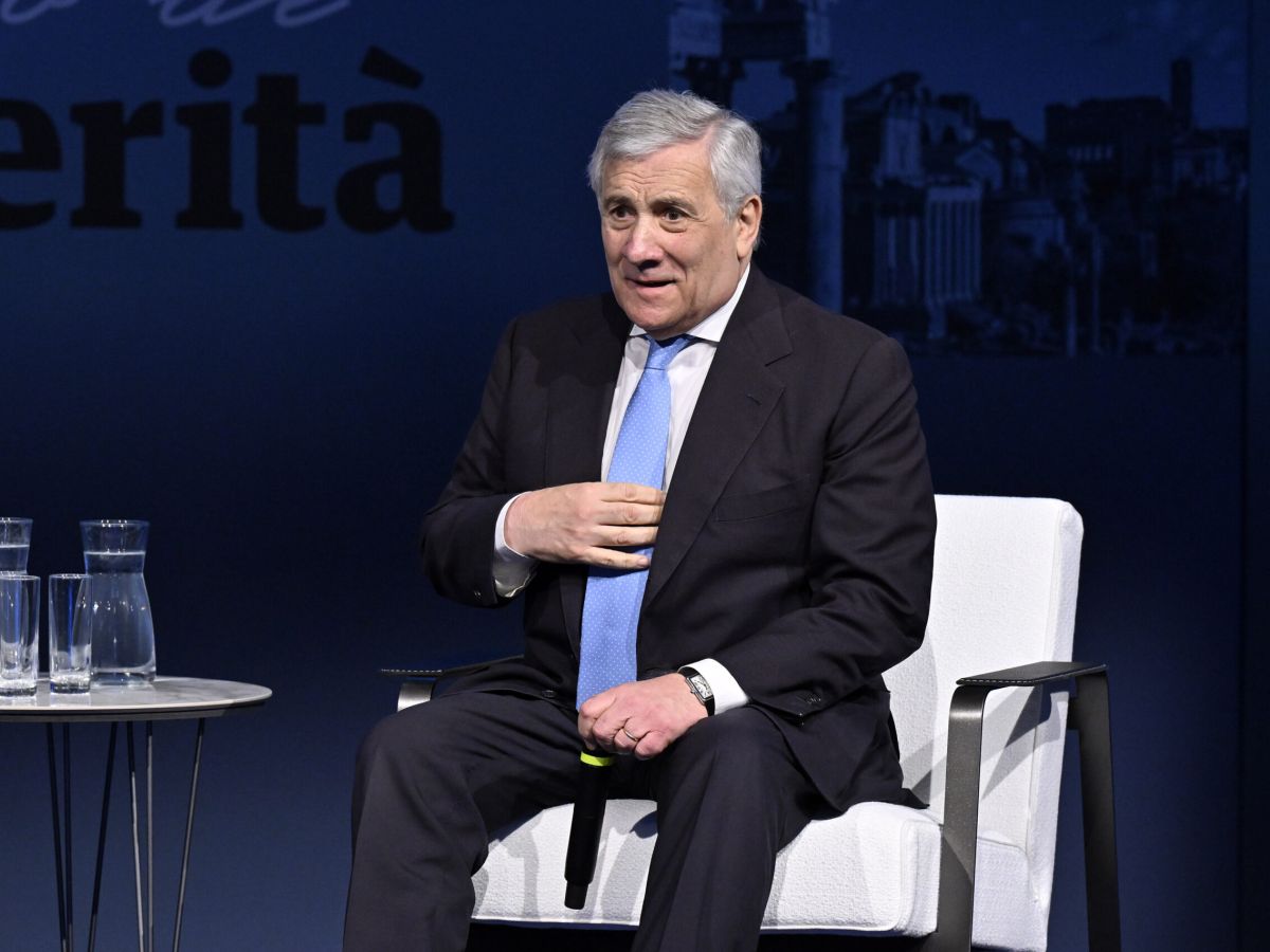 Spazio, Tajani: “Settore industriale fondamentale per futuro e non inquinante”