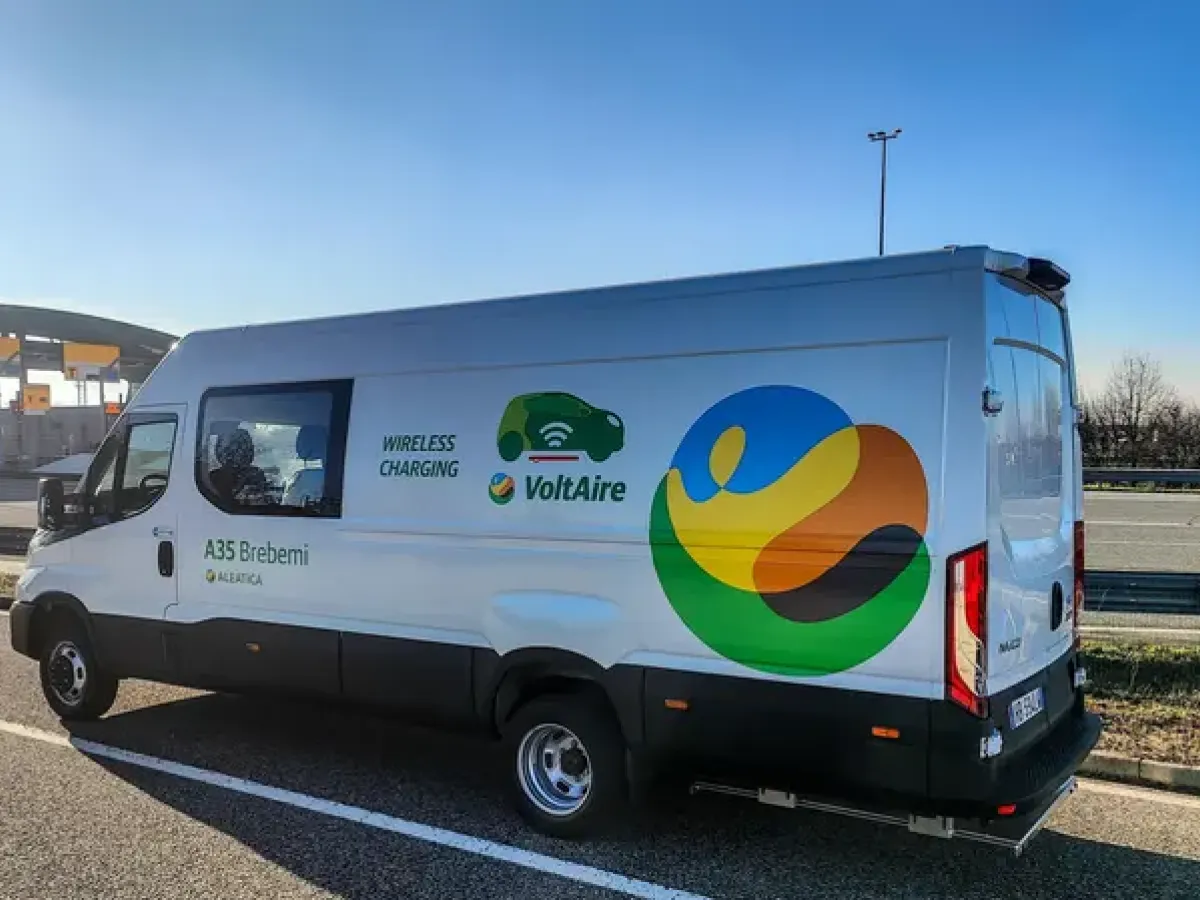 A35: BreBeMi e Iveco lanciano il primo mezzo con ricarica wireless dinamica